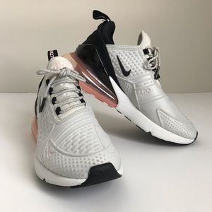 Women’s Nike 270s